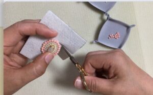 How to make a simple hair tie 4