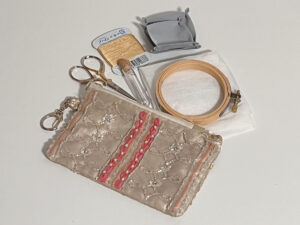 mini embroidery set