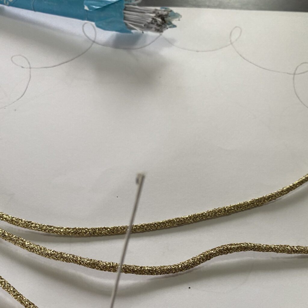 How to make a tiara 1
