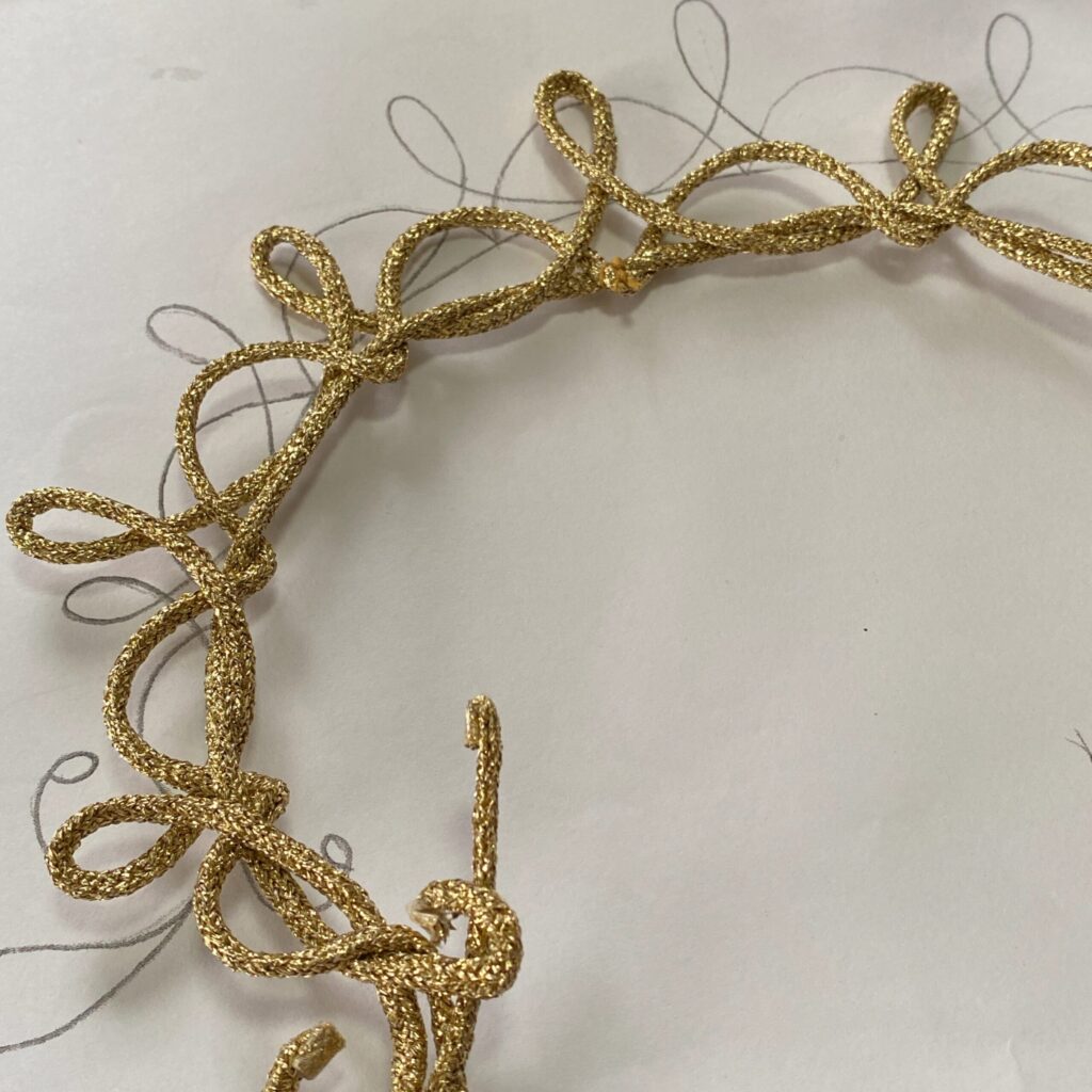 How to make a tiara 3
